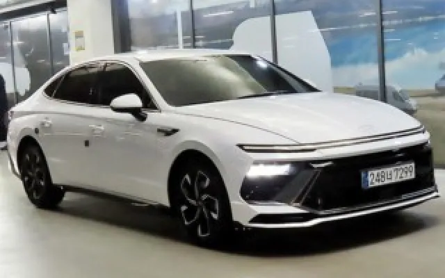 수원경차중고차 쏘나타 디 엣지 (DN8) 가솔린 2.0 매물 사진 13 - 2025/01 29,575km